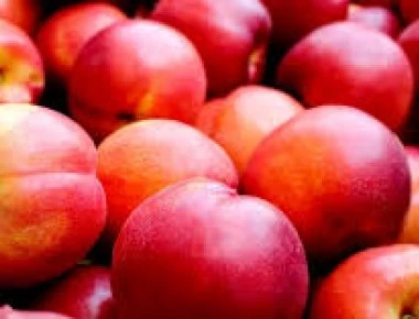 Πειραιάς: Πάνω από 1 τόνος ακατάλληλα βερίκοκα και νεκταρίνια σε επιχείρηση